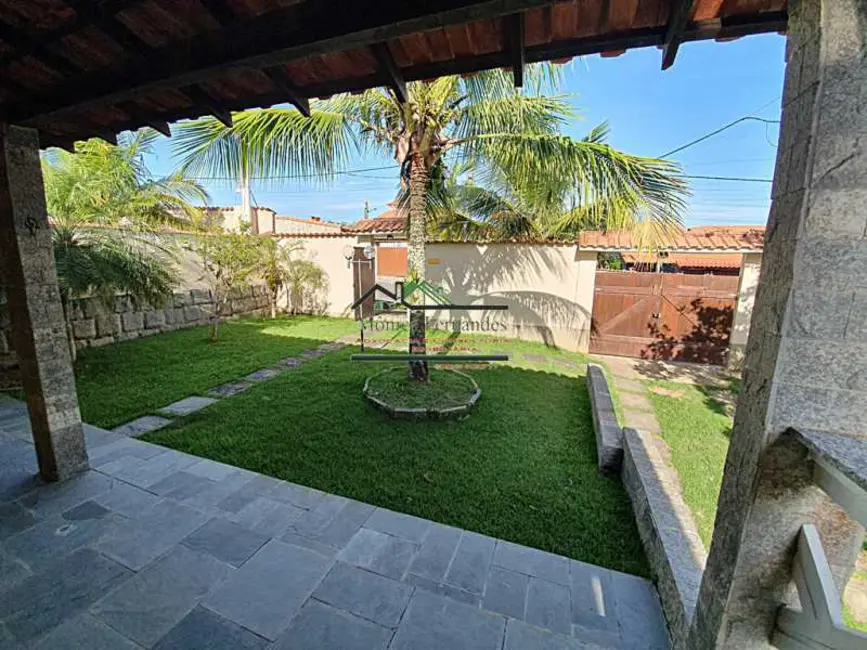 Foto 4 de Casa com 3 quartos à venda, 206m2 em Marica - RJ