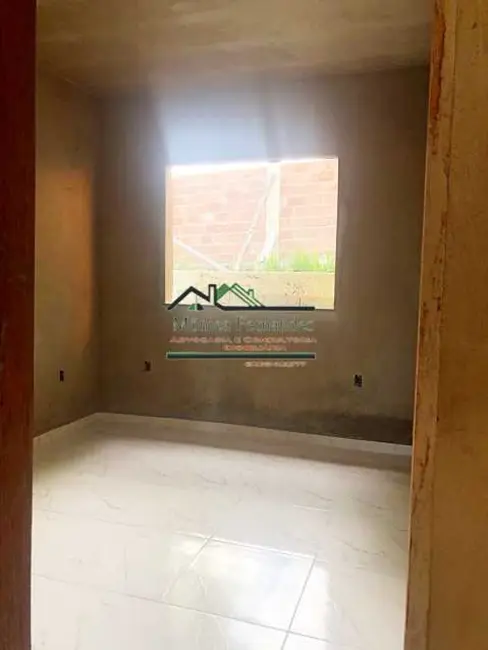 Foto 6 de Casa com 2 quartos à venda, 81m2 em Marica - RJ