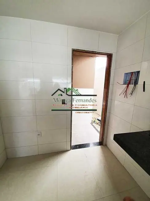 Foto 8 de Casa com 2 quartos à venda, 78m2 em Marica - RJ