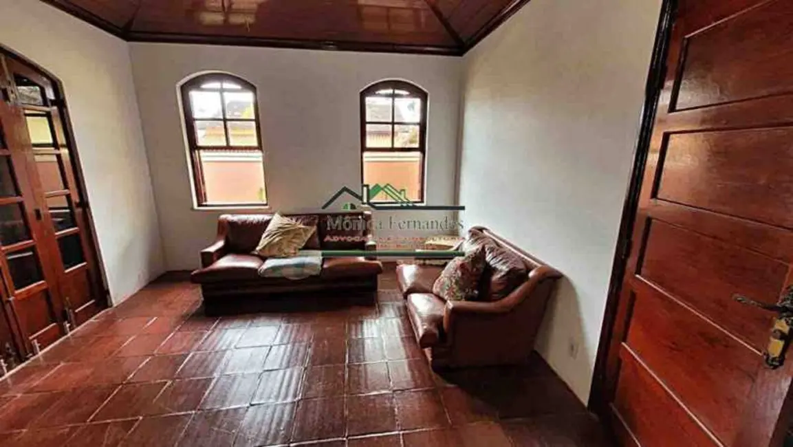 Foto 6 de Casa com 5 quartos à venda, 231m2 em Marica - RJ