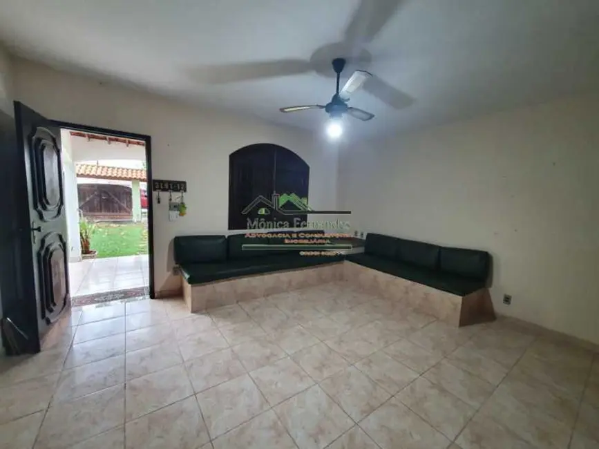 Foto 4 de Casa com 4 quartos à venda, 300m2 em Marica - RJ