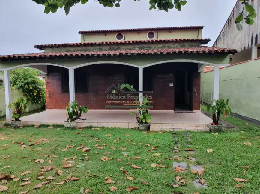 Foto 2 de Casa com 4 quartos à venda, 300m2 em Marica - RJ