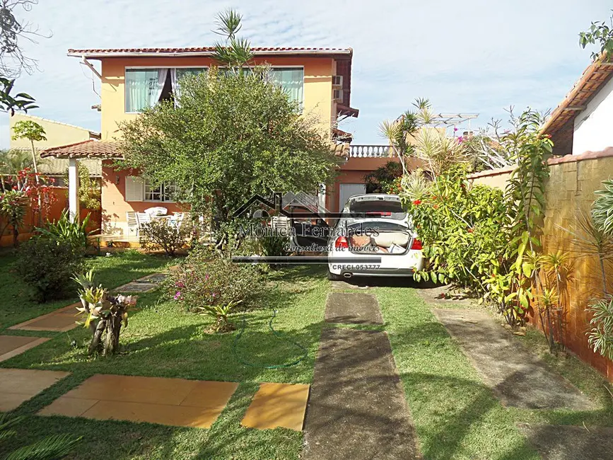 Foto 2 de Casa com 2 quartos à venda, 200m2 em Marica - RJ