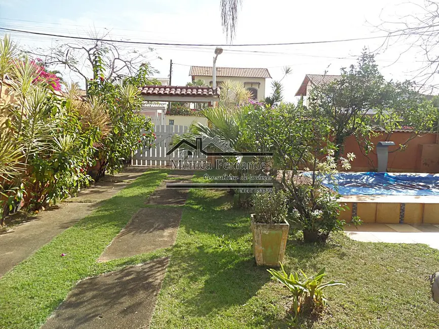 Foto 3 de Casa com 2 quartos à venda, 200m2 em Marica - RJ