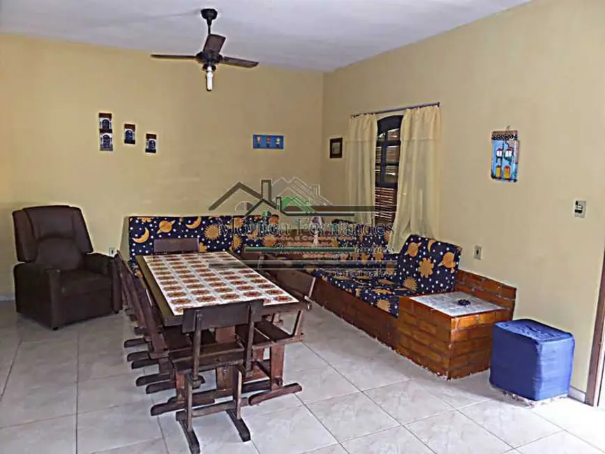 Foto 4 de Casa com 2 quartos à venda, 59m2 em Marica - RJ