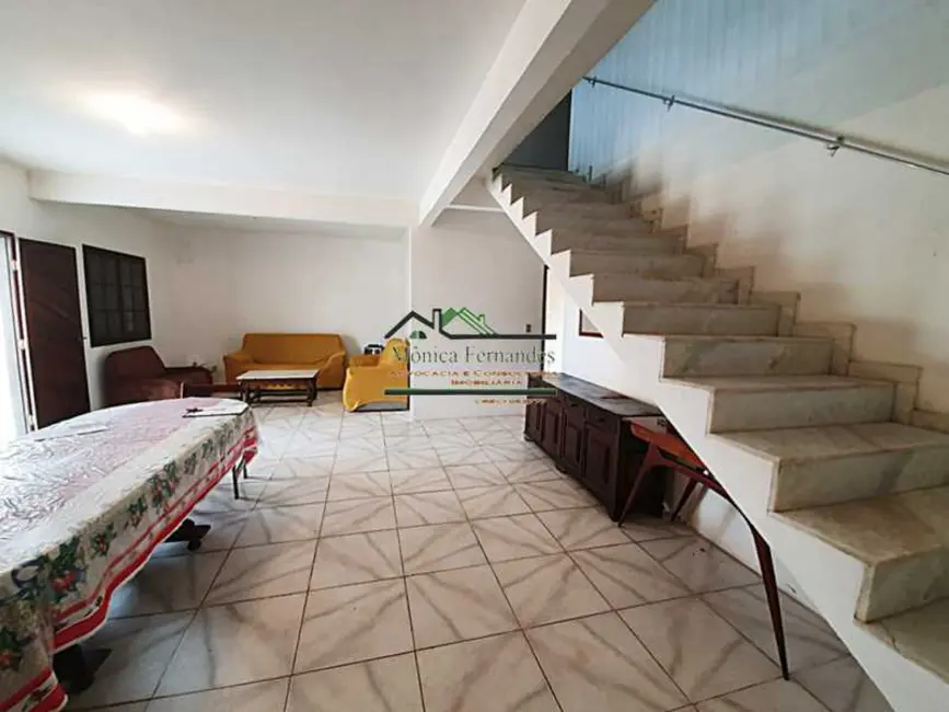 Foto 4 de Casa com 6 quartos à venda, 451m2 em Marica - RJ