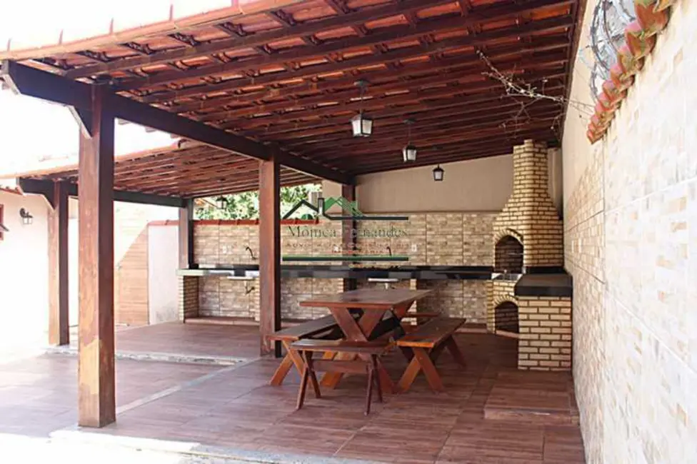 Foto 2 de Casa com 4 quartos à venda e para alugar, 252m2 em Marica - RJ