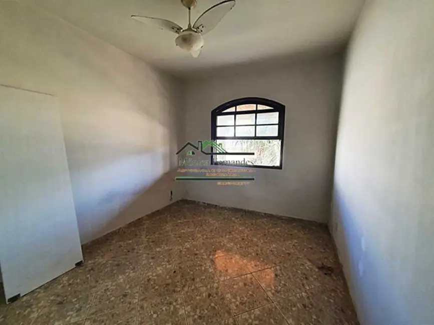 Foto 8 de Casa com 4 quartos para alugar, 110m2 em Marica - RJ