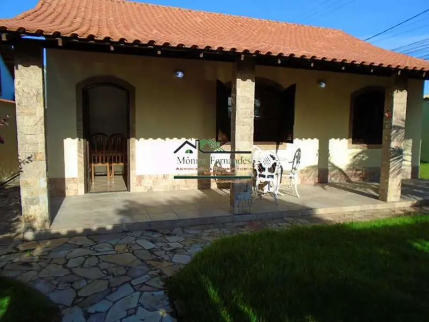 Foto 2 de Casa com 4 quartos para alugar, 110m2 em Marica - RJ