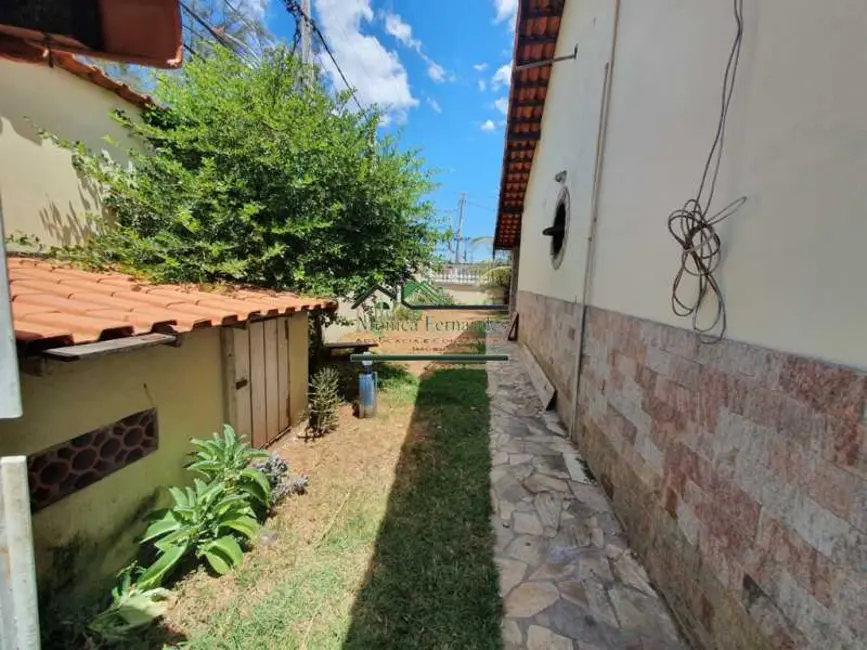 Foto 4 de Casa com 4 quartos para alugar, 110m2 em Marica - RJ