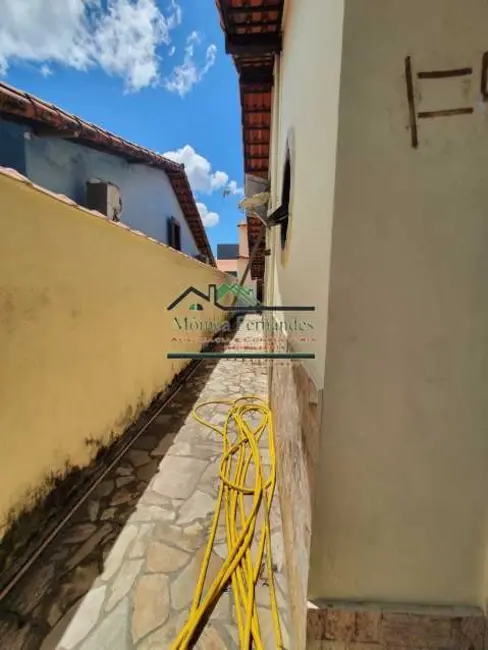 Foto 3 de Casa com 4 quartos para alugar, 110m2 em Marica - RJ