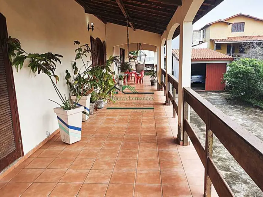Foto 2 de Casa com 4 quartos à venda, 397m2 em Marica - RJ