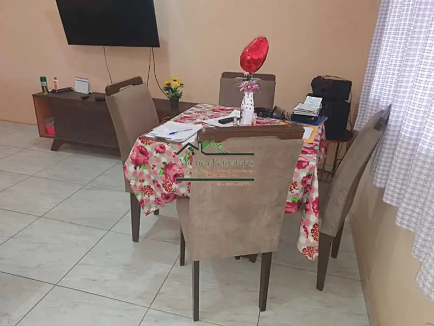 Casa com 2 quartos à venda, 117m2 em Marica - RJ - imagem 3 Foto 3 de Casa com 2 quartos à venda, 117m2 em Marica - RJ