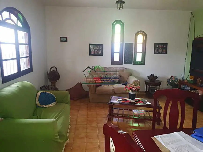 Foto 8 de Casa com 2 quartos à venda e para alugar, 88m2 em Marica - RJ