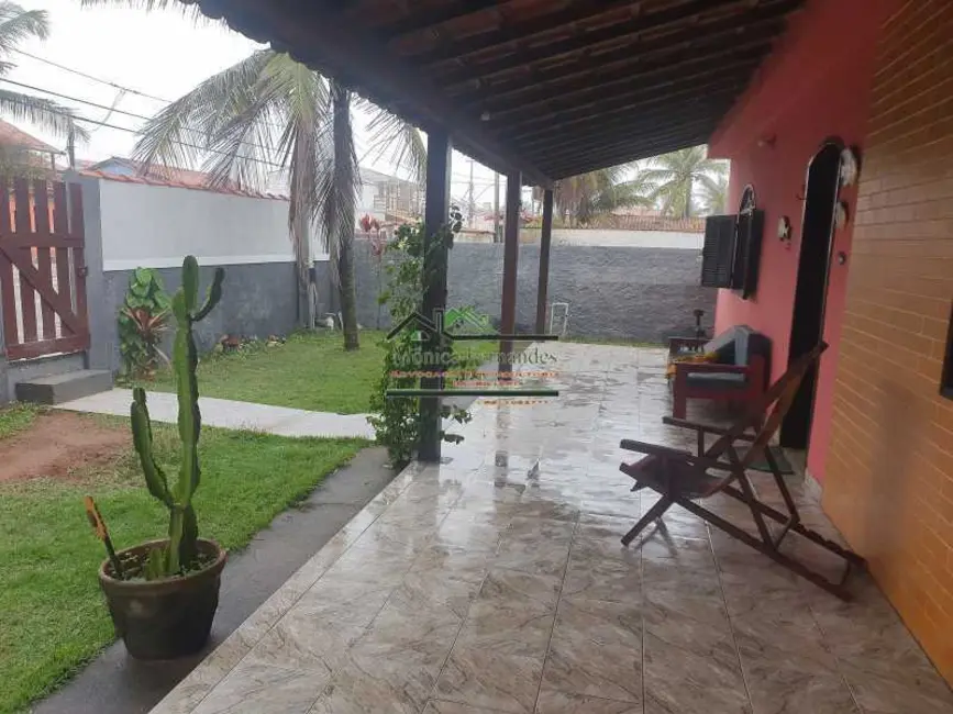 Foto 4 de Casa com 2 quartos à venda e para alugar, 88m2 em Marica - RJ