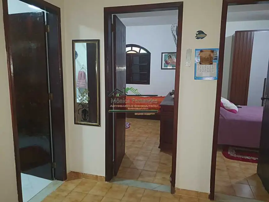 Foto 9 de Casa com 2 quartos à venda e para alugar, 88m2 em Marica - RJ