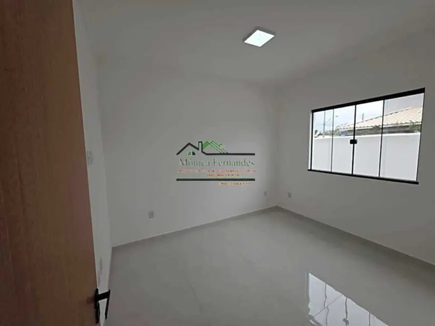 Foto 8 de Casa de Condomínio com 3 quartos à venda, 114m2 em Marica - RJ