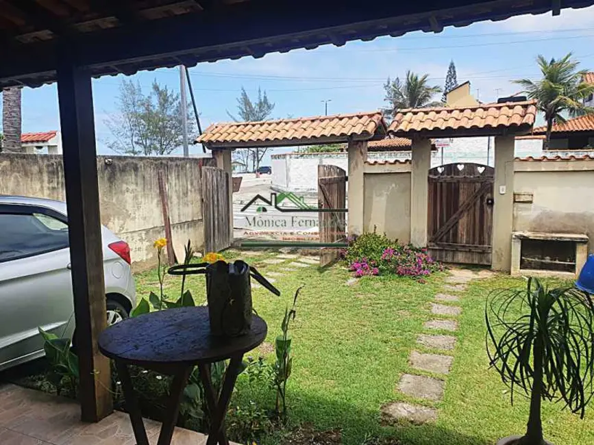 Foto 2 de Casa com 2 quartos para alugar, 166m2 em Marica - RJ