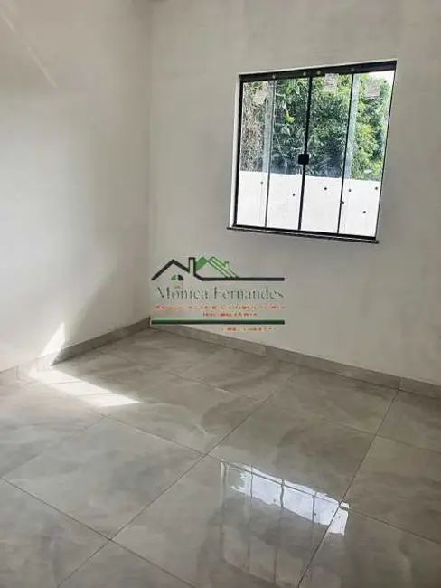 Foto 9 de Casa com 2 quartos à venda, 74m2 em Marica - RJ