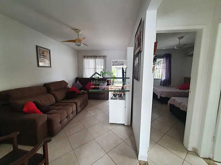 Foto 4 de Casa com 2 quartos à venda, 89m2 em Marica - RJ