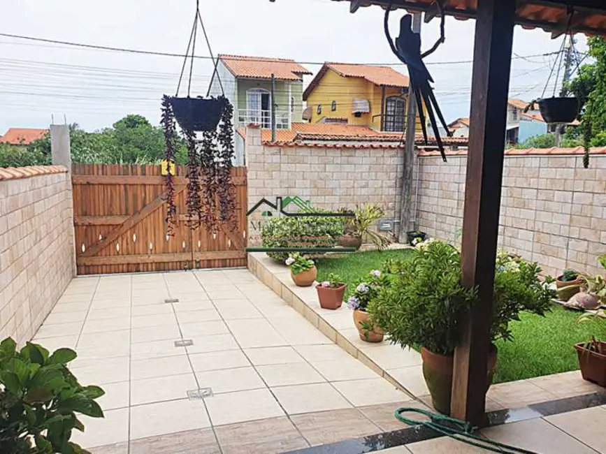 Foto 2 de Casa com 2 quartos à venda, 74m2 em Marica - RJ