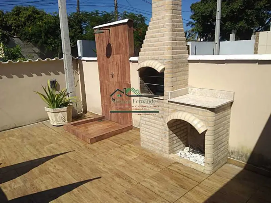 Foto 2 de Casa com 2 quartos à venda, 87m2 em Marica - RJ