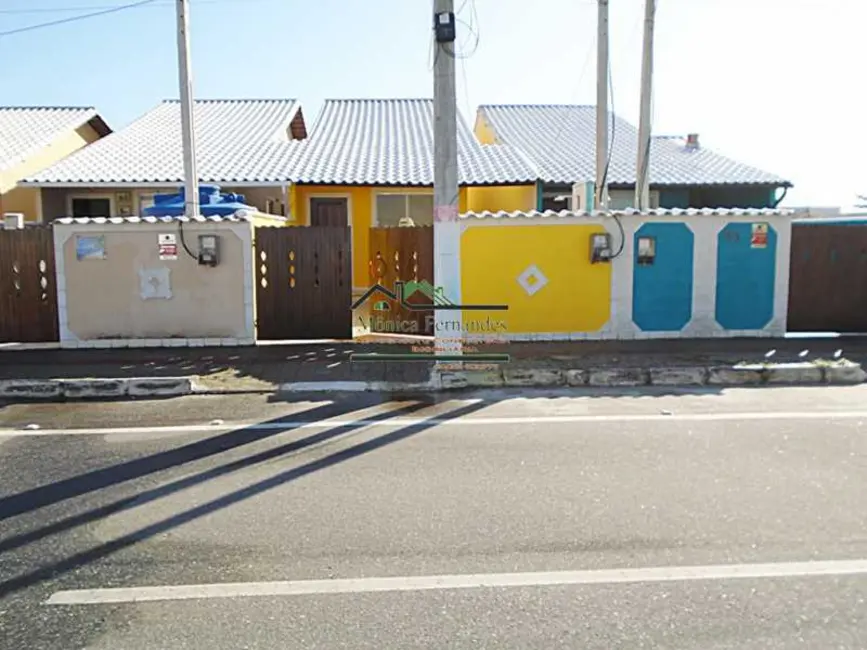 Casa com 2 quartos para alugar, 69m2 em Marica - RJ - imagem 3 Foto 3 de Casa com 2 quartos para alugar, 69m2 em Marica - RJ