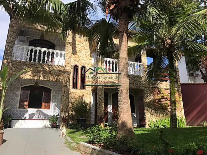 Foto 4 de Casa com 5 quartos para alugar, 190m2 em Marica - RJ