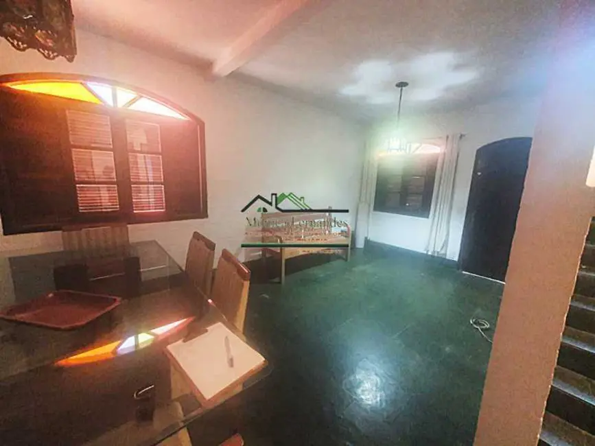 Foto 5 de Casa com 5 quartos para alugar, 190m2 em Marica - RJ