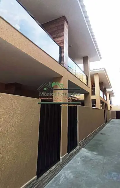 Foto 2 de Casa de Condomínio com 2 quartos para alugar, 69m2 em Marica - RJ