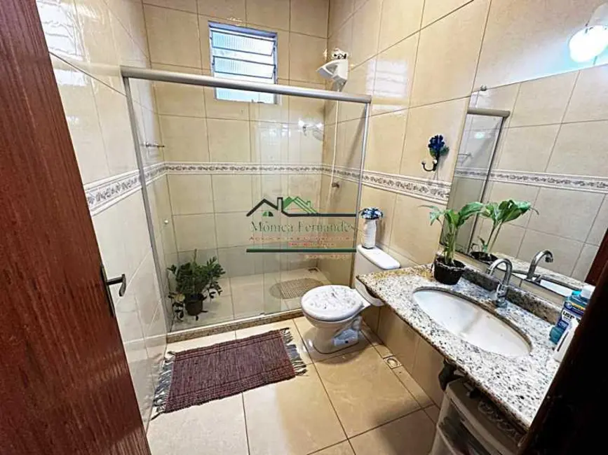 Foto 8 de Casa com 2 quartos à venda, 239m2 em Marica - RJ
