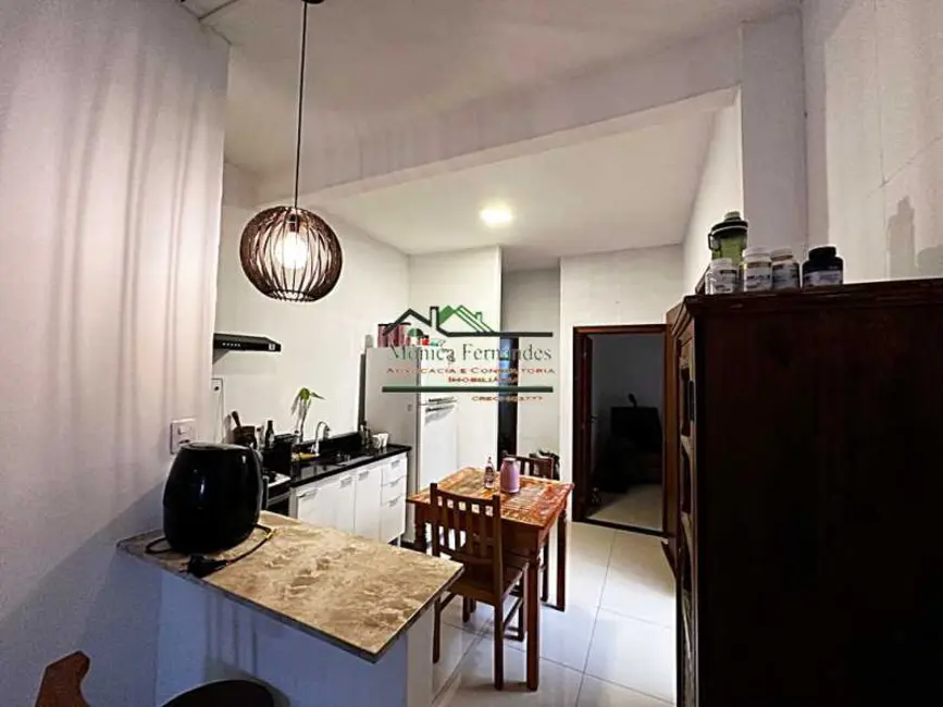 Foto 6 de Casa com 2 quartos à venda, 239m2 em Marica - RJ