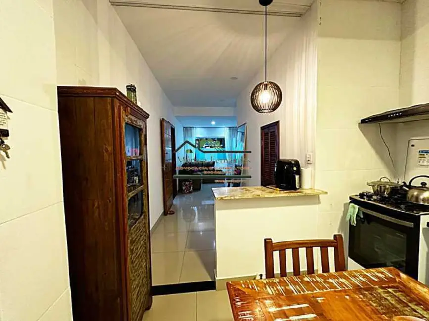 Foto 4 de Casa com 2 quartos à venda, 239m2 em Marica - RJ