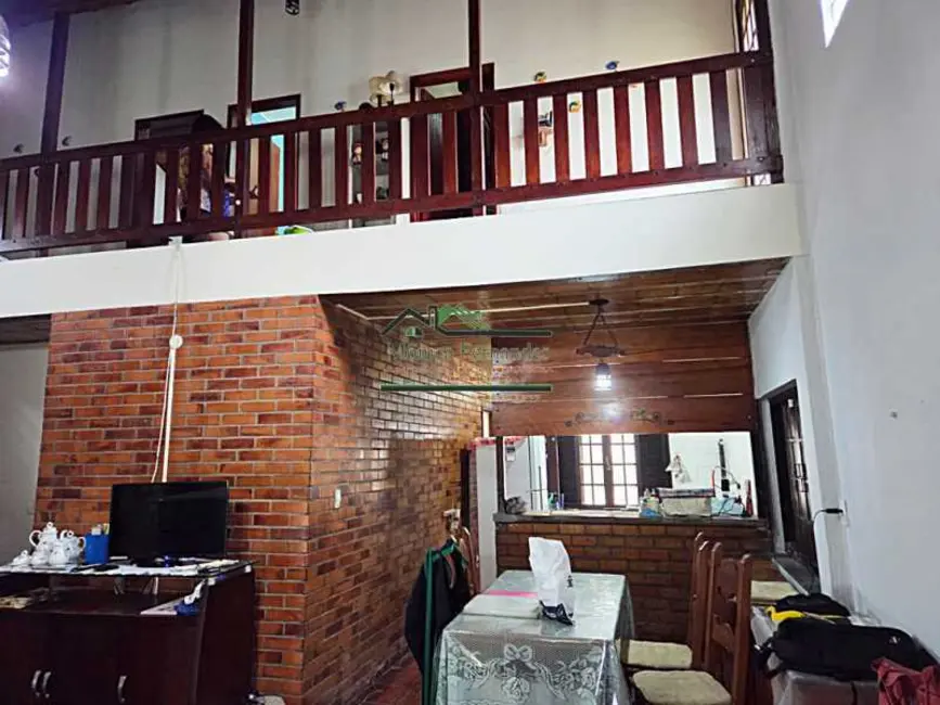 Casa com 4 quartos à venda, 181m2 em Marica - RJ - imagem 3 Foto 3 de Casa com 4 quartos à venda, 181m2 em Marica - RJ