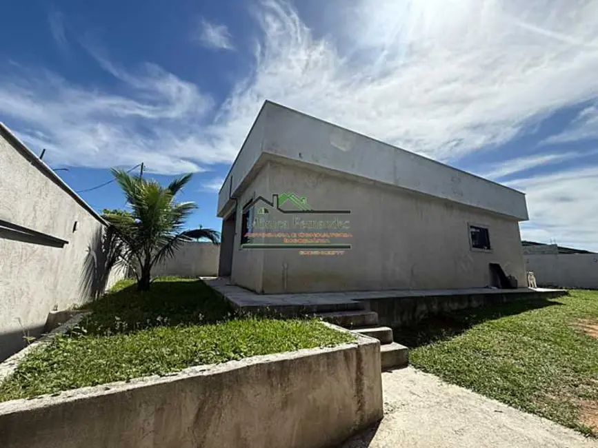 Foto 4 de Casa com 2 quartos à venda, 350m2 em Marica - RJ