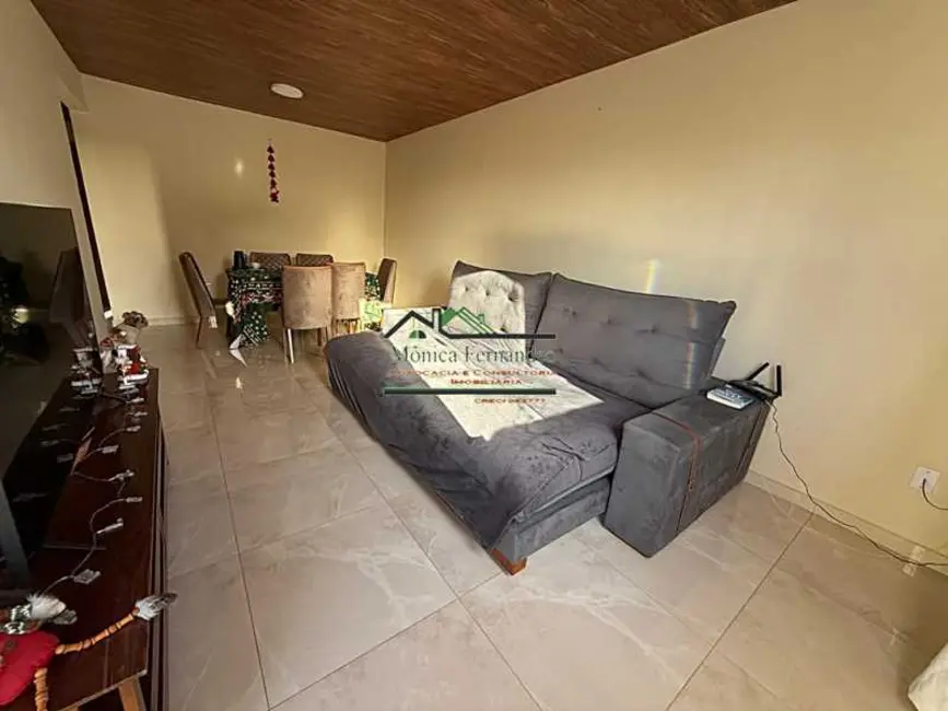 Foto 2 de Casa com 2 quartos à venda, 350m2 em Marica - RJ