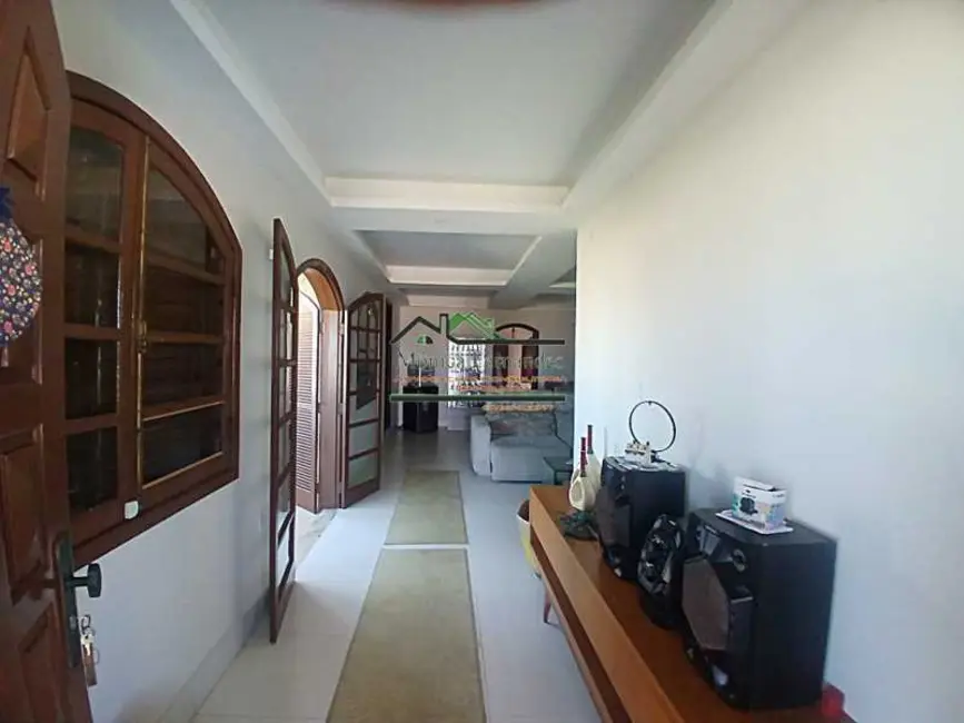 Casa com 8 quartos à venda, 230m2 em Marica - RJ - imagem 6 Foto 6 de Casa com 8 quartos à venda, 230m2 em Marica - RJ