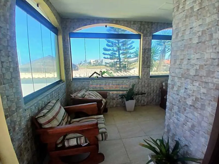 Casa com 8 quartos à venda, 230m2 em Marica - RJ - imagem 4 Foto 4 de Casa com 8 quartos à venda, 230m2 em Marica - RJ
