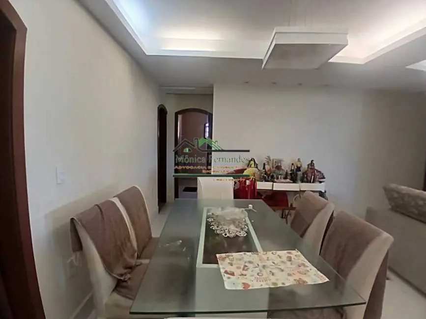 Casa com 8 quartos à venda, 230m2 em Marica - RJ - imagem 9 Foto 9 de Casa com 8 quartos à venda, 230m2 em Marica - RJ