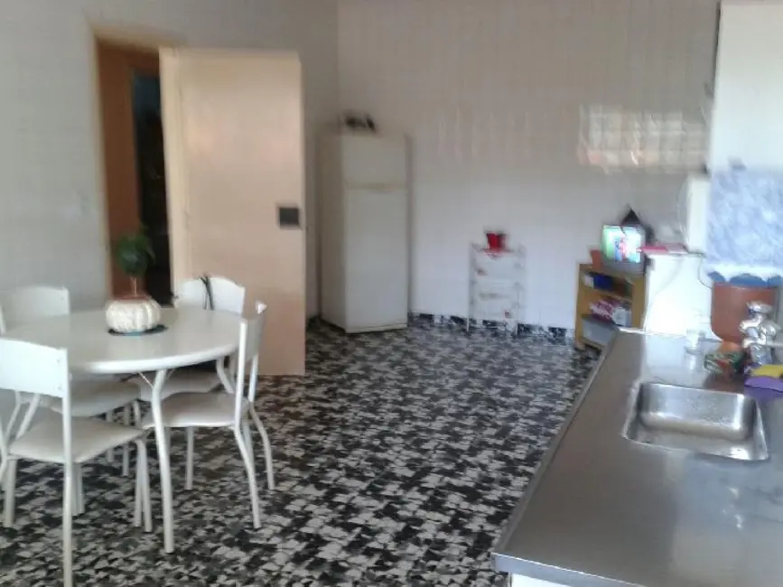 Foto 8 de Casa à venda em Vila Maria Helena, Carapicuiba - SP