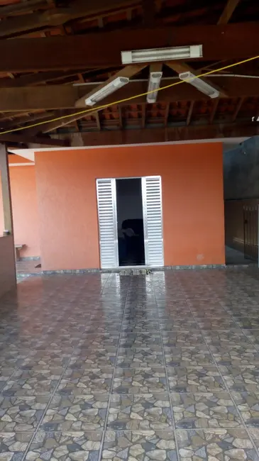 Casa com 3 quartos à venda, 250m2 em Carapicuiba - SP - imagem 5 Foto 5 de Casa com 3 quartos à venda, 250m2 em Carapicuiba - SP