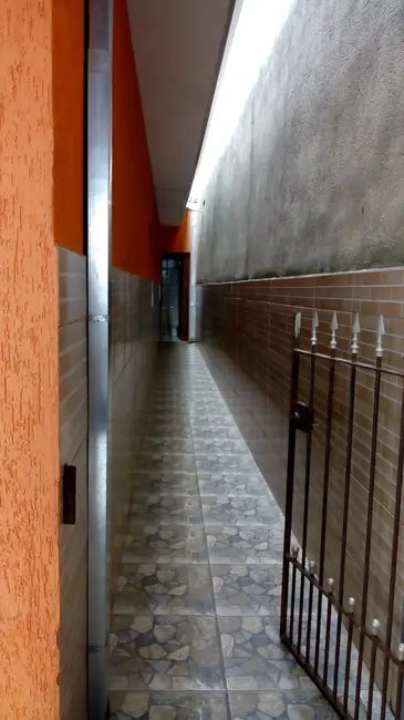 Casa com 3 quartos à venda, 250m2 em Carapicuiba - SP - imagem 9 Foto 9 de Casa com 3 quartos à venda, 250m2 em Carapicuiba - SP