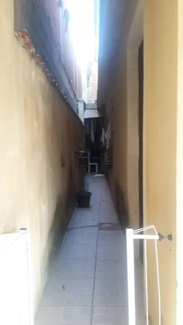 Sobrado com 3 quartos à venda, 90m2 em Vila Lourdes, Carapicuiba - SP - imagem 3 Foto 3 de Sobrado com 3 quartos à venda, 90m2 em Vila Lourdes, Carapicuiba - SP