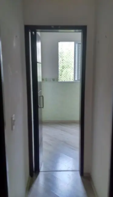 Apartamento com 2 quartos à venda, 52m2 em Jardim Santa Tereza, Carapicuiba - SP - imagem 7 Foto 7 de Apartamento com 2 quartos à venda, 52m2 em Jardim Santa Tereza, Carapicuiba - SP