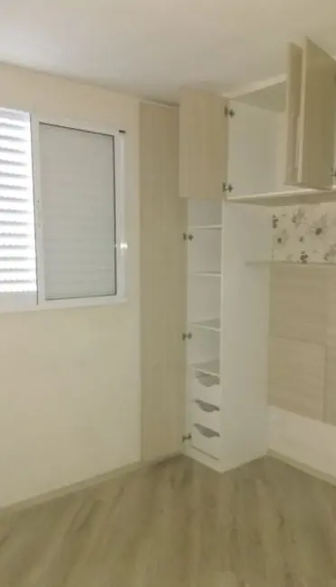 Apartamento com 2 quartos à venda, 52m2 em Jardim Santa Tereza, Carapicuiba - SP - imagem 9 Foto 9 de Apartamento com 2 quartos à venda, 52m2 em Jardim Santa Tereza, Carapicuiba - SP