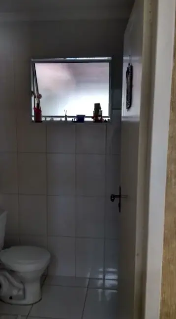 Sobrado com 2 quartos à venda, 71m2 em Jardim Ana Maria, Carapicuiba - SP - imagem 8 Foto 8 de Sobrado com 2 quartos à venda, 71m2 em Jardim Ana Maria, Carapicuiba - SP
