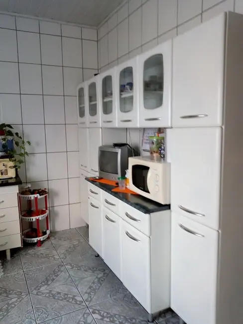 Casa com 4 quartos à venda, 210m2 em Carapicuiba - SP - imagem 6 Foto 6 de Casa com 4 quartos à venda, 210m2 em Carapicuiba - SP