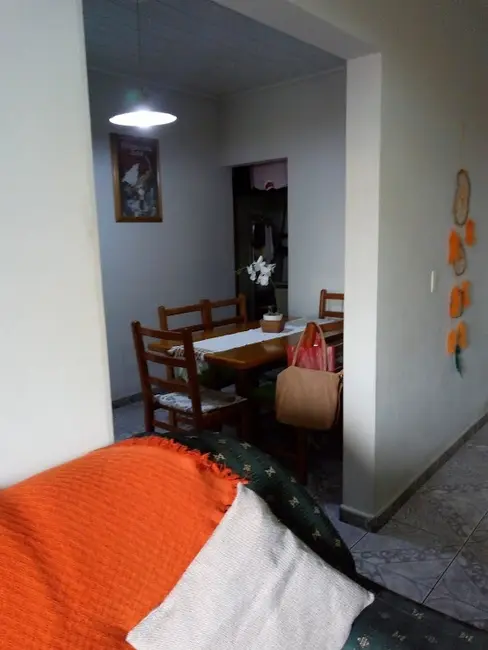 Casa com 4 quartos à venda, 210m2 em Carapicuiba - SP - imagem 5 Foto 5 de Casa com 4 quartos à venda, 210m2 em Carapicuiba - SP