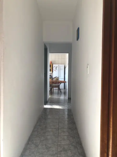 Foto 4 de Casa com 3 quartos à venda, 208m2 em Jardim Tonato, Carapicuiba - SP