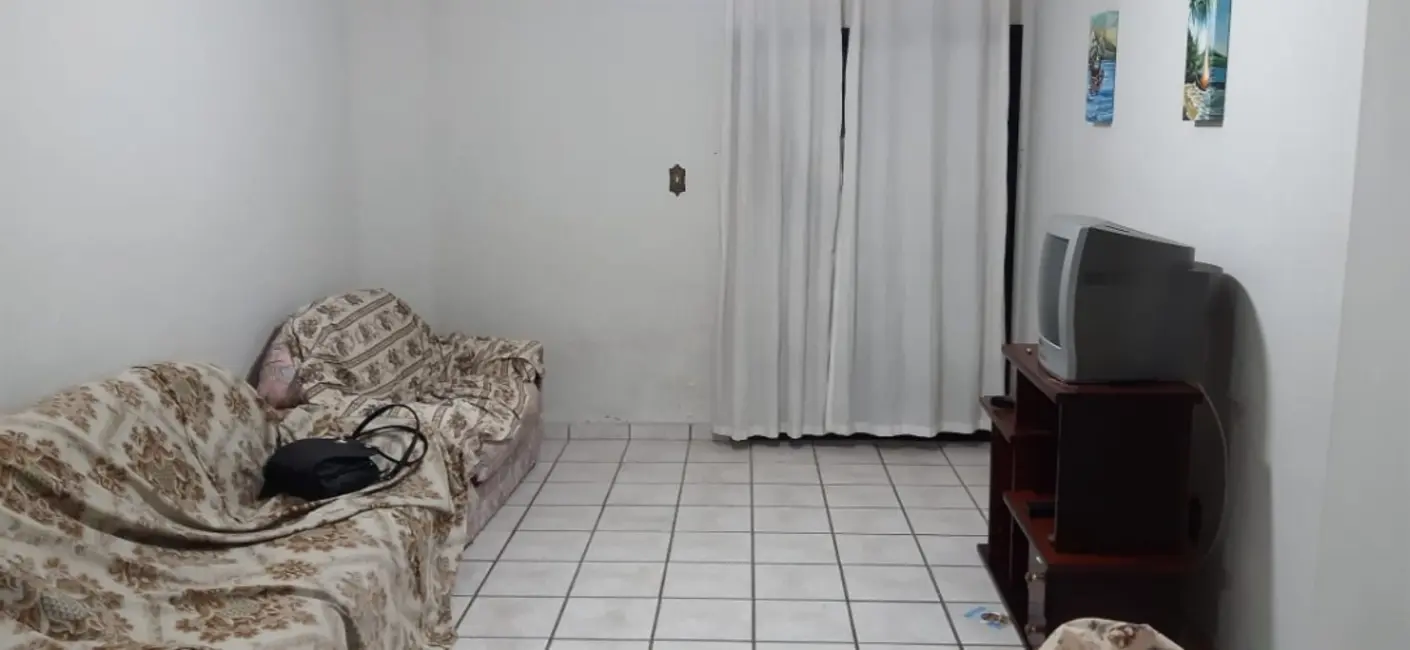 Foto 3 de Apartamento com 2 quartos à venda em Praia Grande - SP